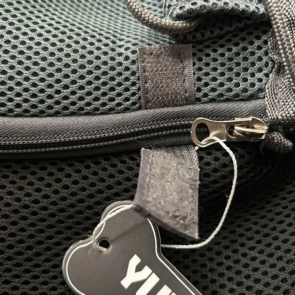 YUDODO breathable grey mesh travel sling bag carrier for dogs/cats size M NWT